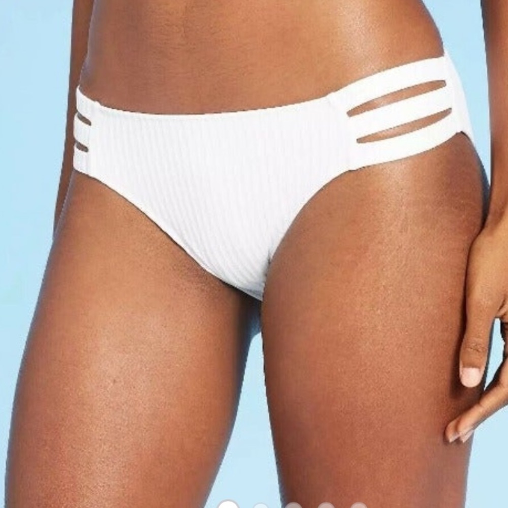 V-Wire Ribbed Bikini - Picture 4 of 4